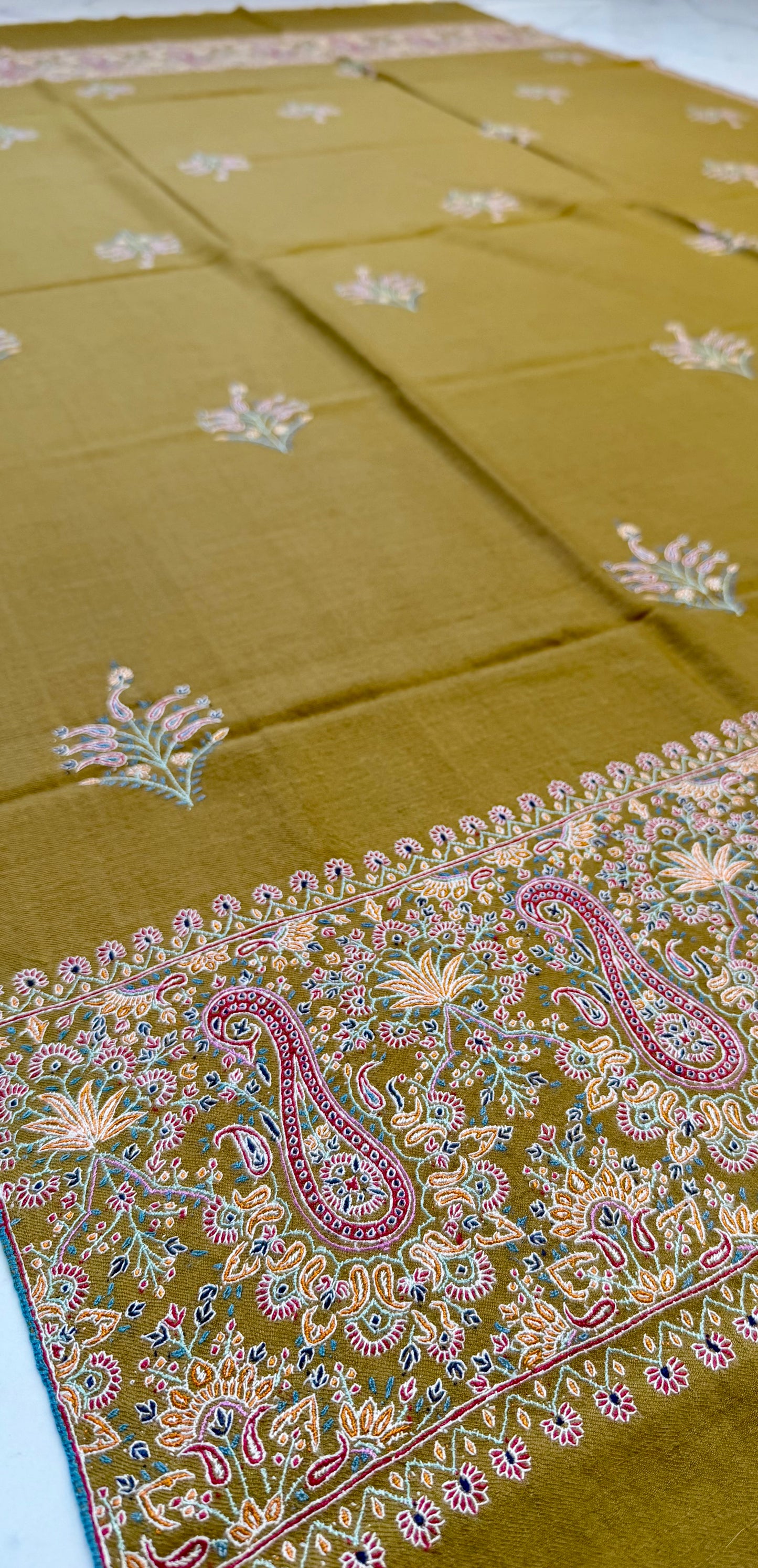 SOZNI BUTIPALLA HANDEMBROIDERED PASHMINA SHAWL MUSTURD YELLOW