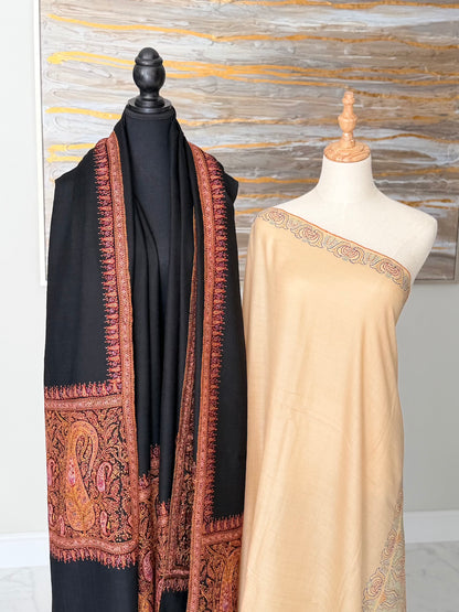 The Royal Black Pallu & Elegantly Bordered Soft Almond
